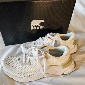Sorel Womens Kinetic Renegade Lace Sneakers White Sz 8 New in Box